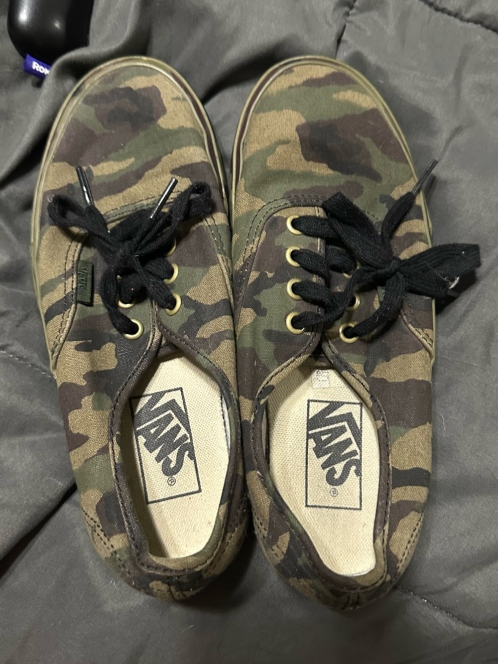Vans Camo women’s 6